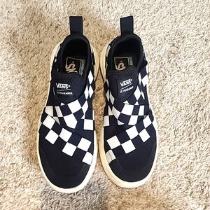 Vans Ultrarange size 7.5 womens or 6 Mens